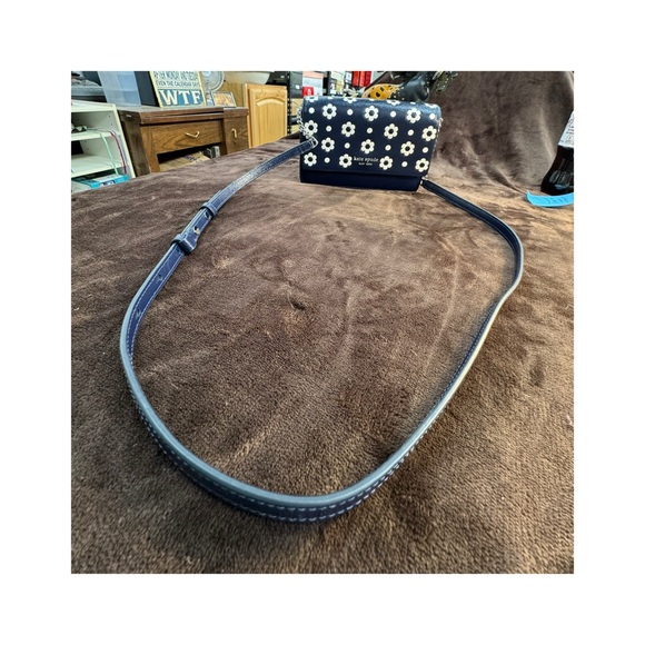 Kate Spade Navy Daisy Dot Crossbody Bag NEW - Picture 4 of 9